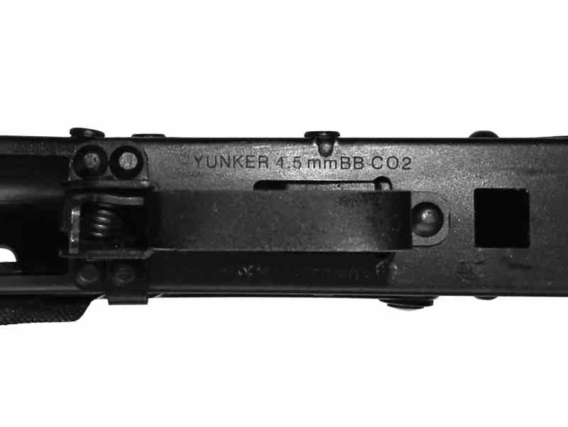 Bild Nr. 10 AK74-SU AKSU CO2 YUNKER 4,5mm CO2-Gewehr